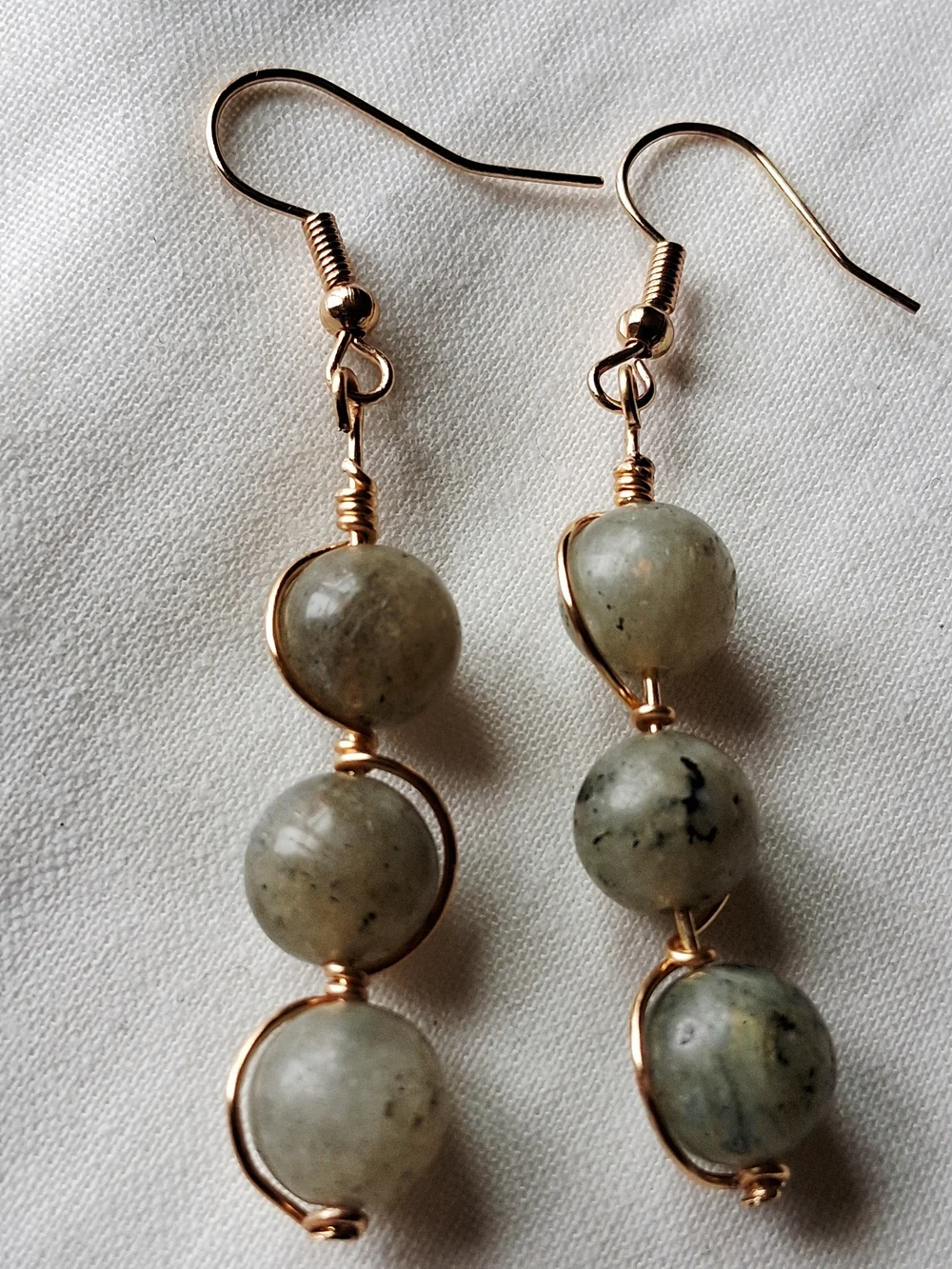 Green Jade Pendant Necklace And Earring Set Handmade - Picture 2 of 4